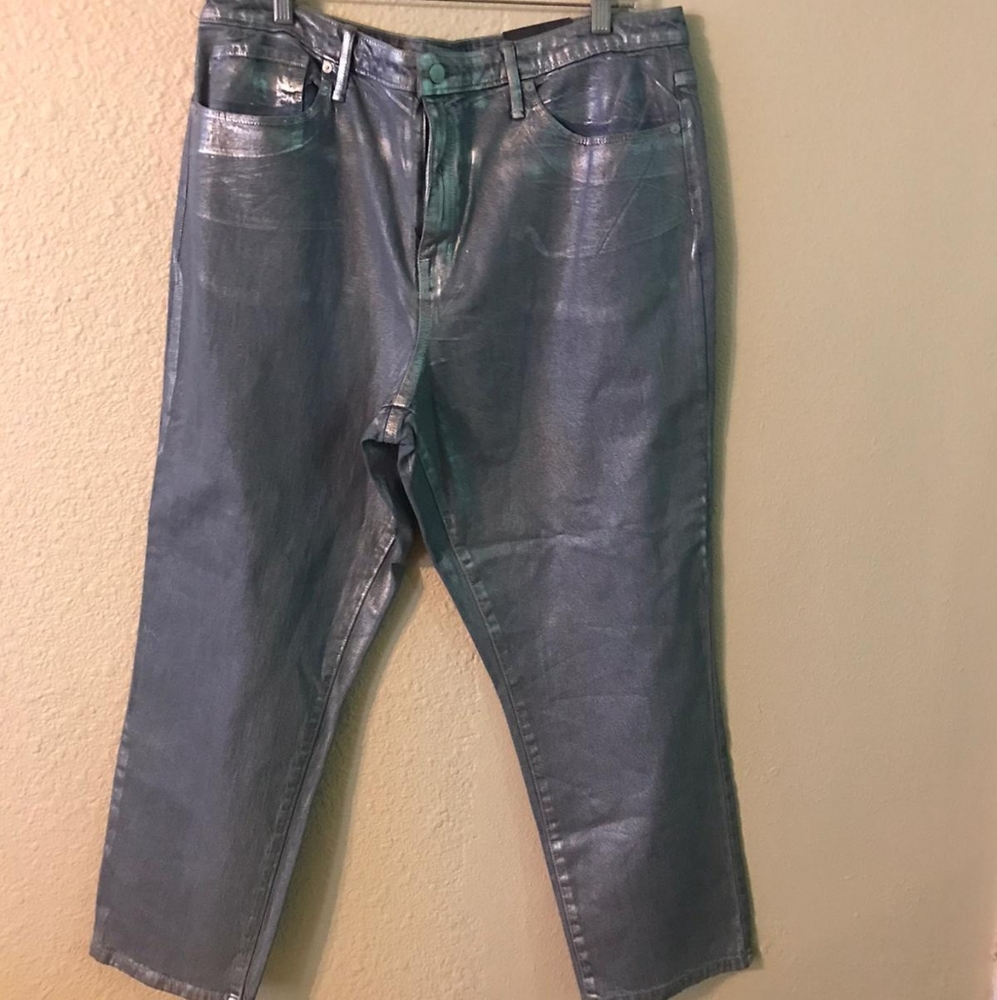 High Rise Mom Jean